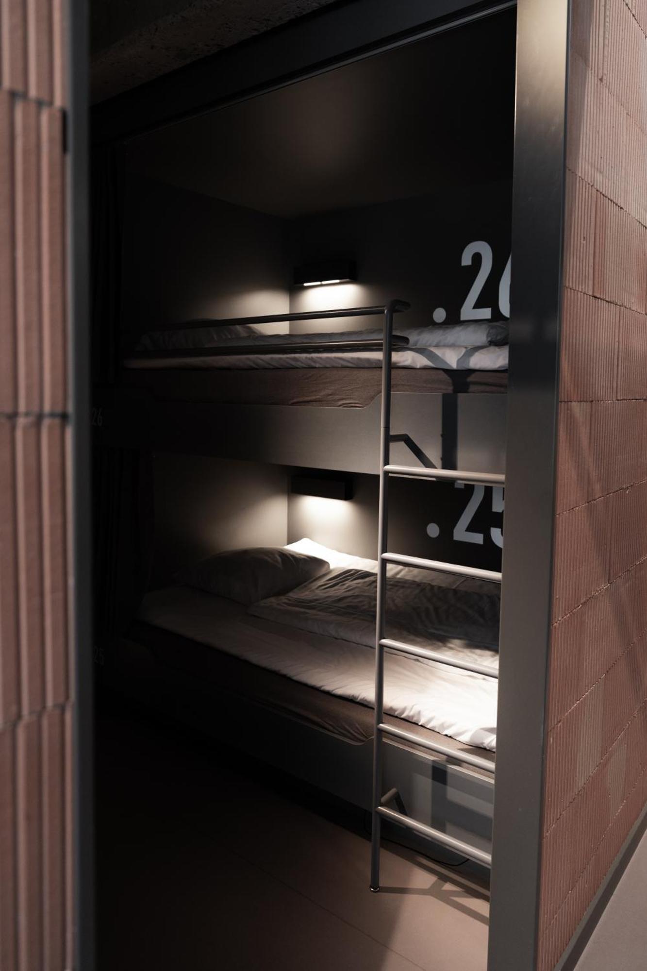 Roberta'S Society Aarhus Hostel Екстериор снимка