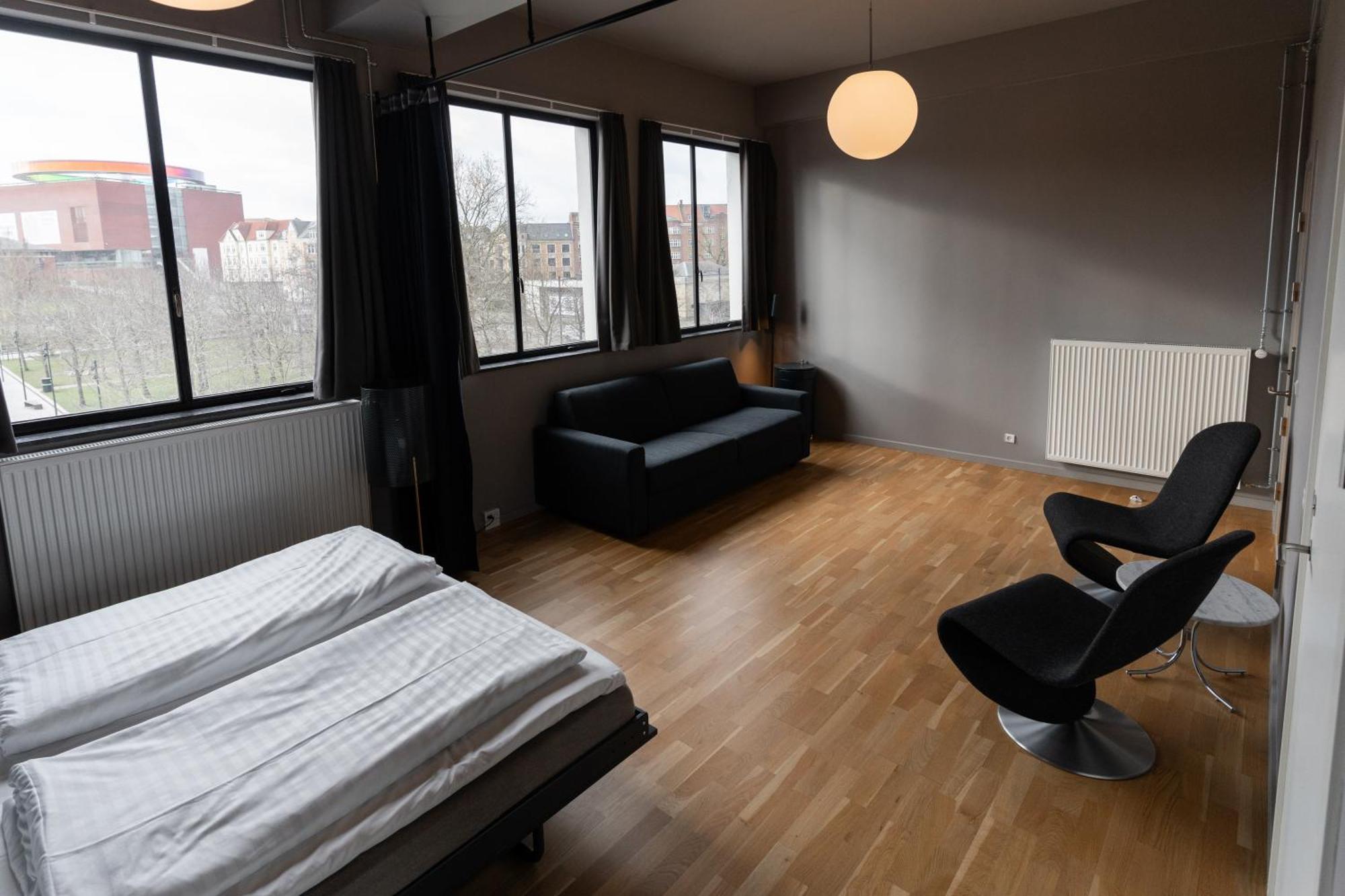 Roberta'S Society Aarhus Hostel Екстериор снимка