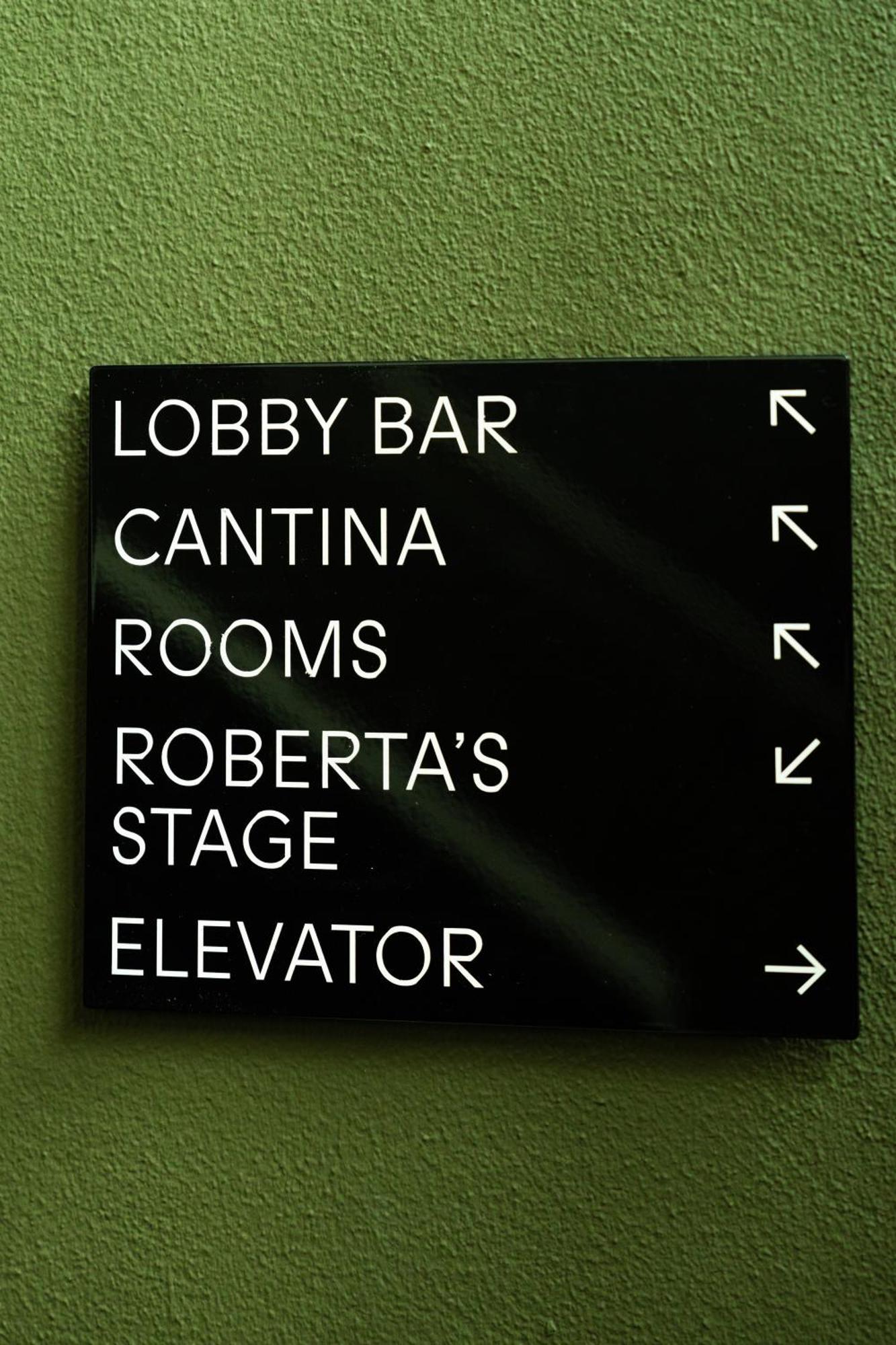 Roberta'S Society Aarhus Hostel Екстериор снимка